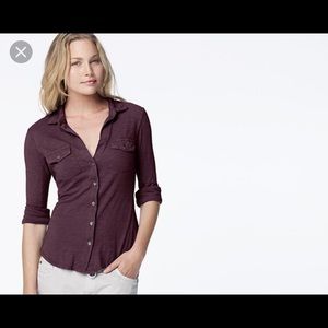 James Peres size 2 long sleeve button down in plum